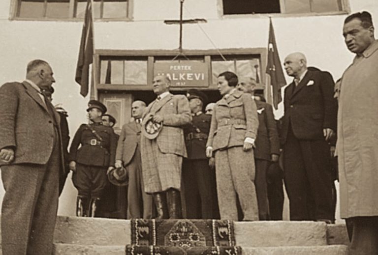 Bir Milletin Yeniden İnşası: "Türkiye Cumhuriyeti’nin Temeli Kültürdür" 9 FEPERDqXEAYyQxR